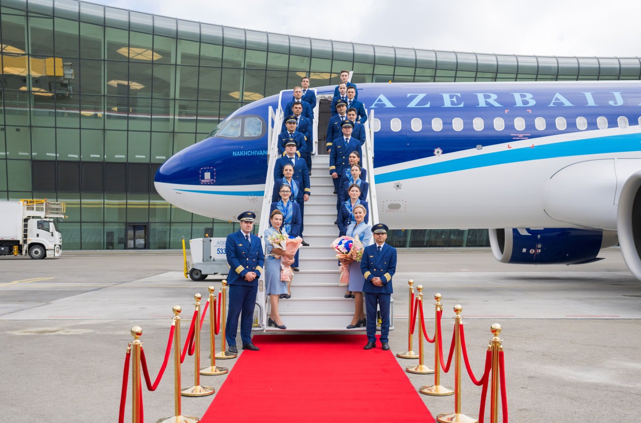AZAL donanmasına yeni “Airbus A320neo” təyyarəsini əlavə etdi - FOTO