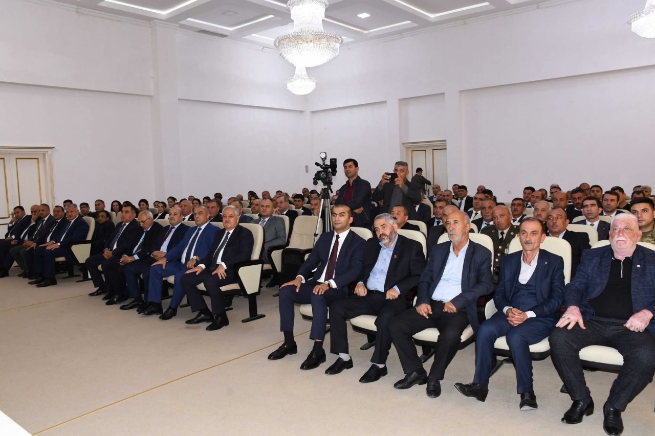 Ağdamda Dövlət Suverenliyi Gününə həsr olunmuş tədbir keçirilib - FOTOLAR