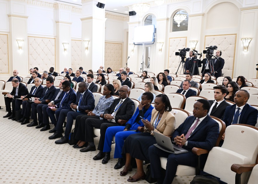 Azərbaycan və Ruanda arasında sənəd imzalanıb - FOTOLAR