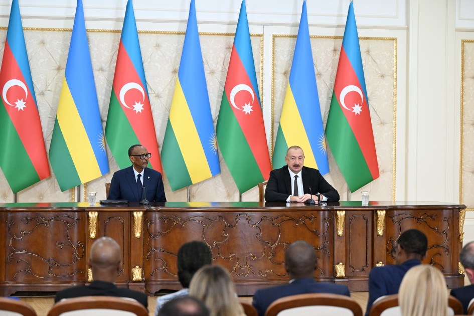 Azərbaycan və Ruanda arasında sənəd imzalanıb - FOTOLAR