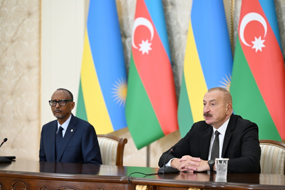 Azərbaycan və Ruanda arasında sənəd imzalanıb - FOTOLAR