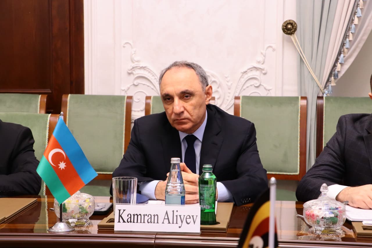 Kamran Əliyev Odumbi Ceyms Overi ilə görüşdü - FOTOLAR