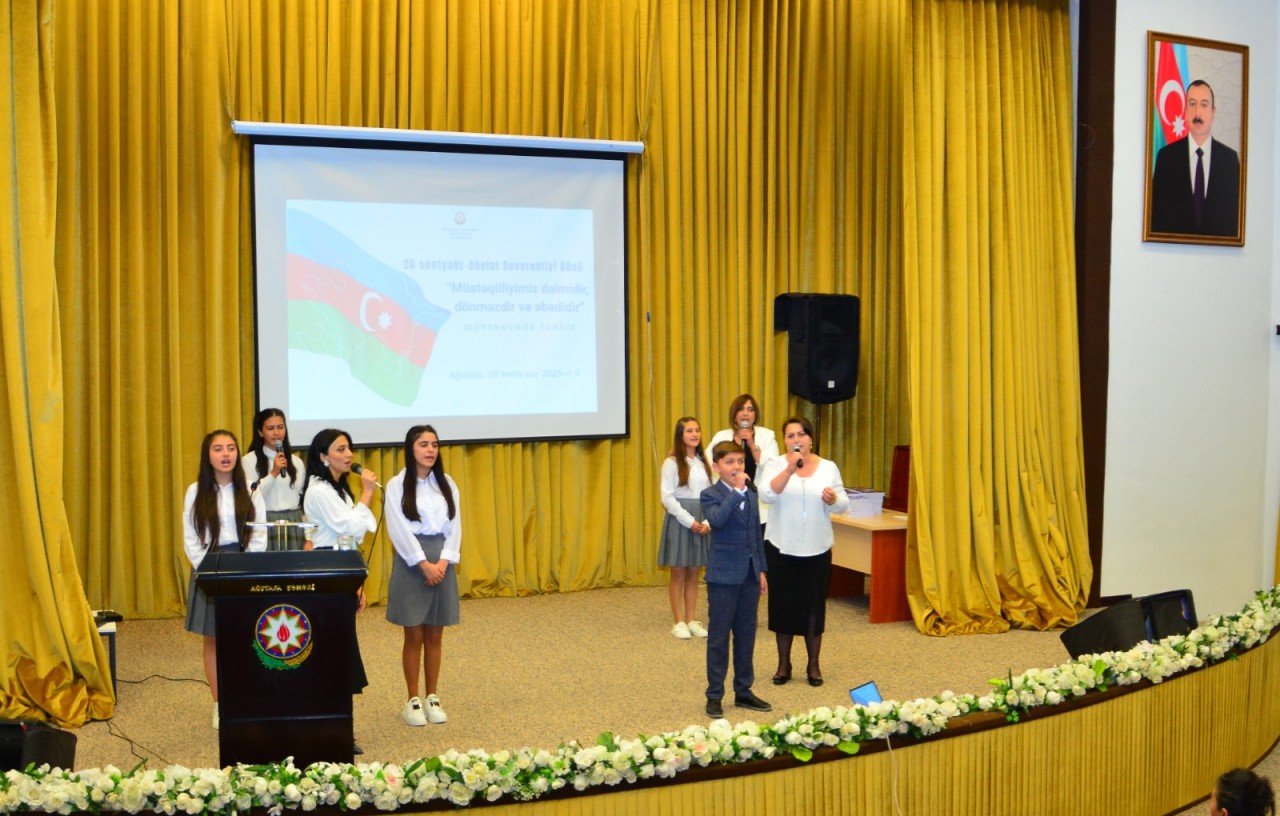 Ağstafada Dövlət Suverenliyi Günü qeyd olunub - FOTOLAR