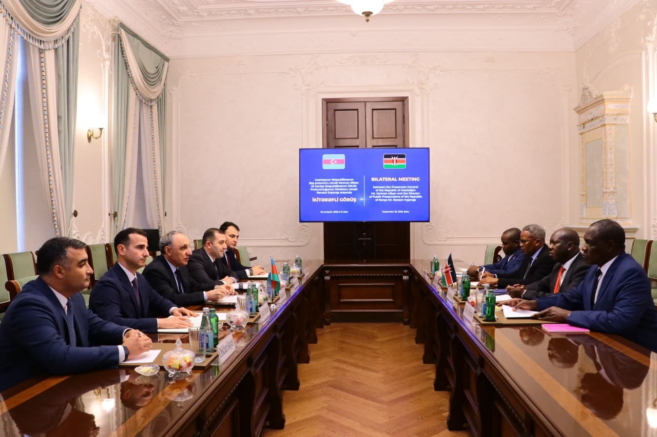 Baş prokuror daha bir görüş keçirdi - FOTOLAR