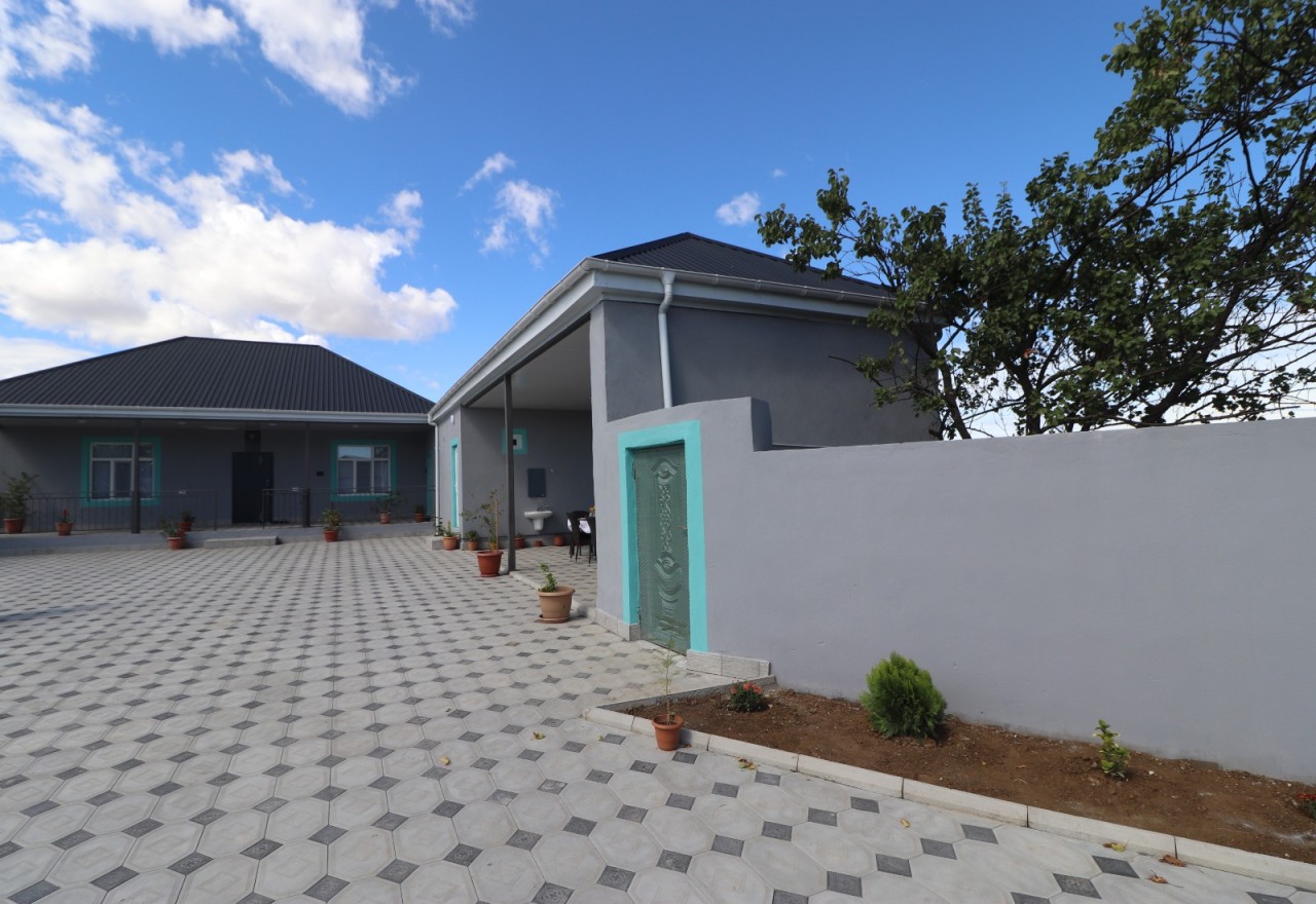 Arkoz Qazax Sement Zavodu  bu gün daha bir şəhid ailəsini sevindirdi - FOTOLAR