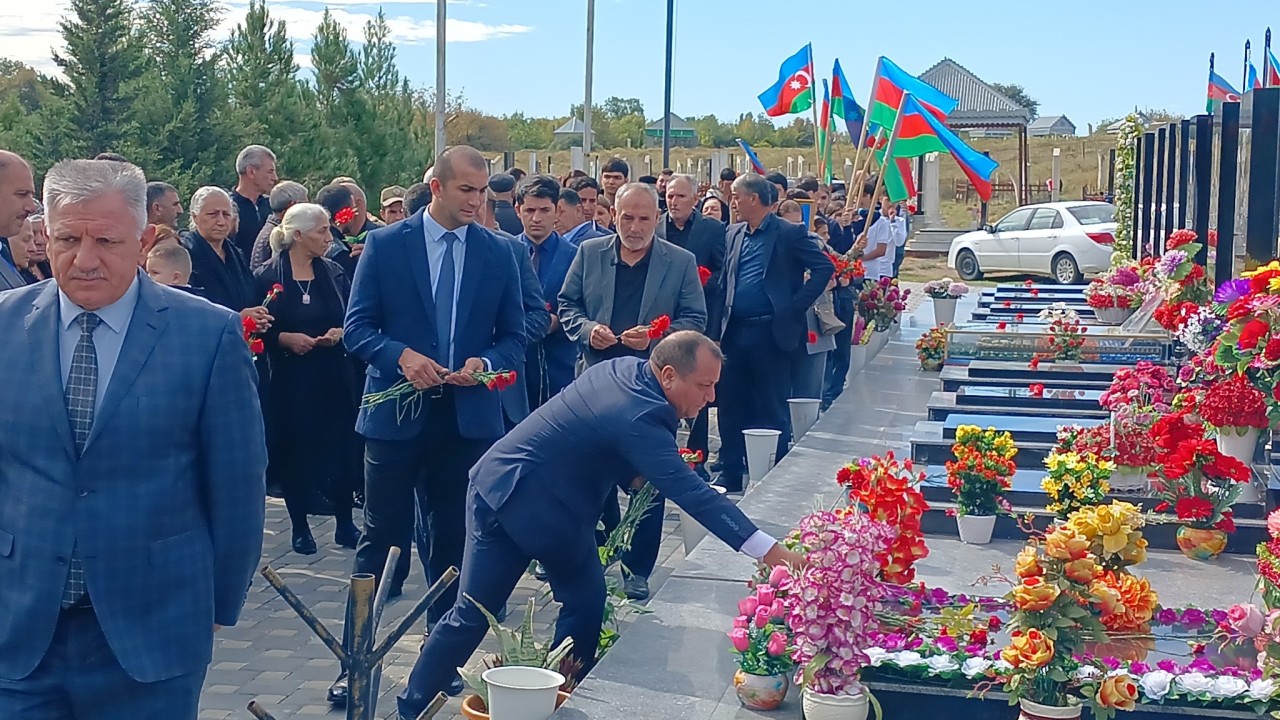 Ağdamda antiterror şəhidlərinin xatirəsi anıldı - FOTOLAR