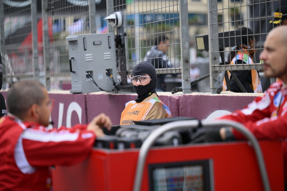 Formula 1-dən geriyə qalanlar - FOTOLAR