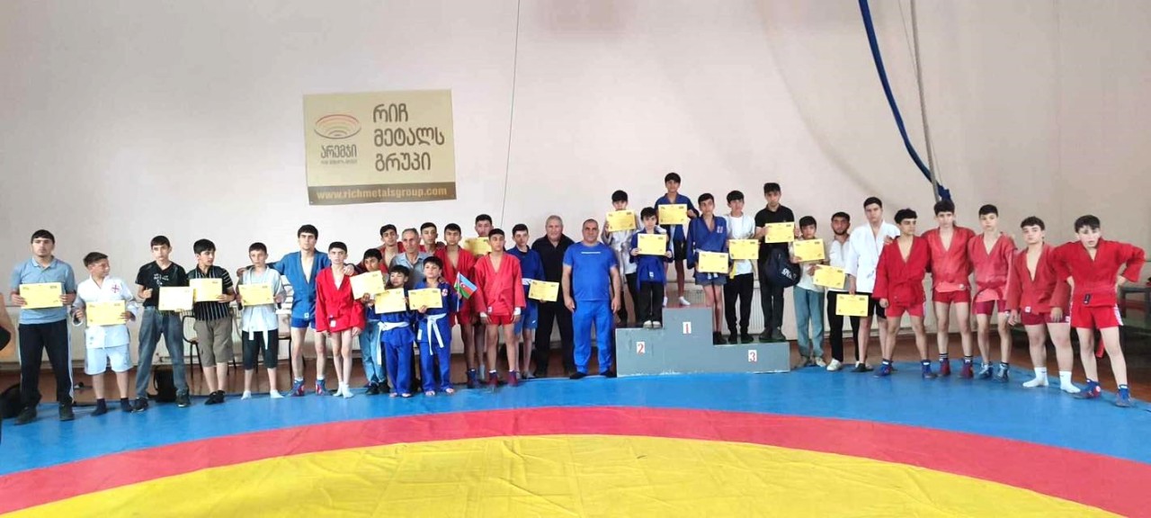 Fuad Muradov gürcüstanlı nazir ilə görüşdü - FOTOLAR