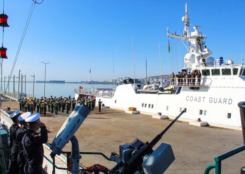 Rusiyanın sərhəd gözətçi gəmisi Bakıya gəldi - FOTOLAR