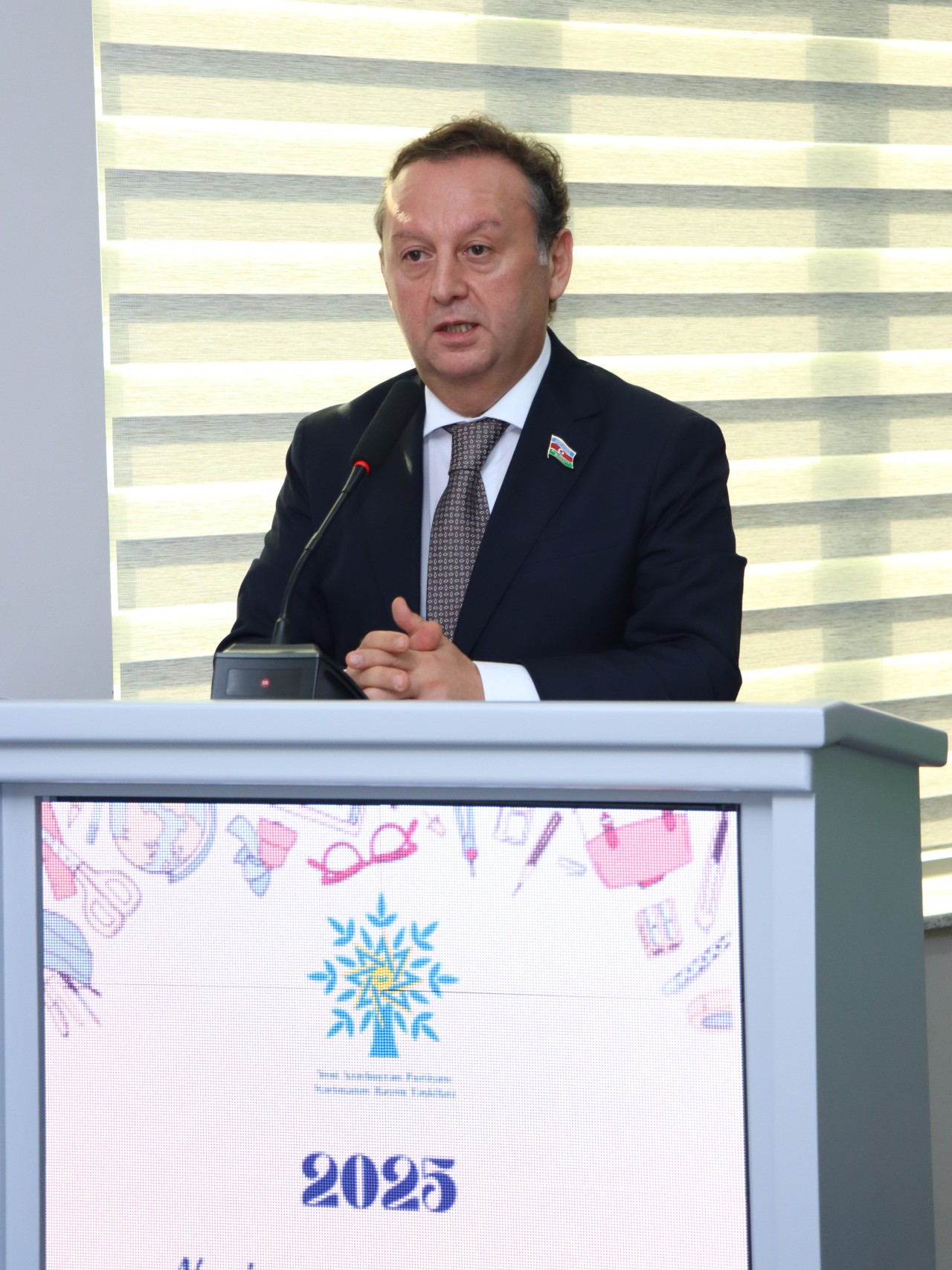 YAP Nərimanov rayon təşkilatında yüksək bal toplayan məzunlarla görüş keçirildi - FOTOLAR