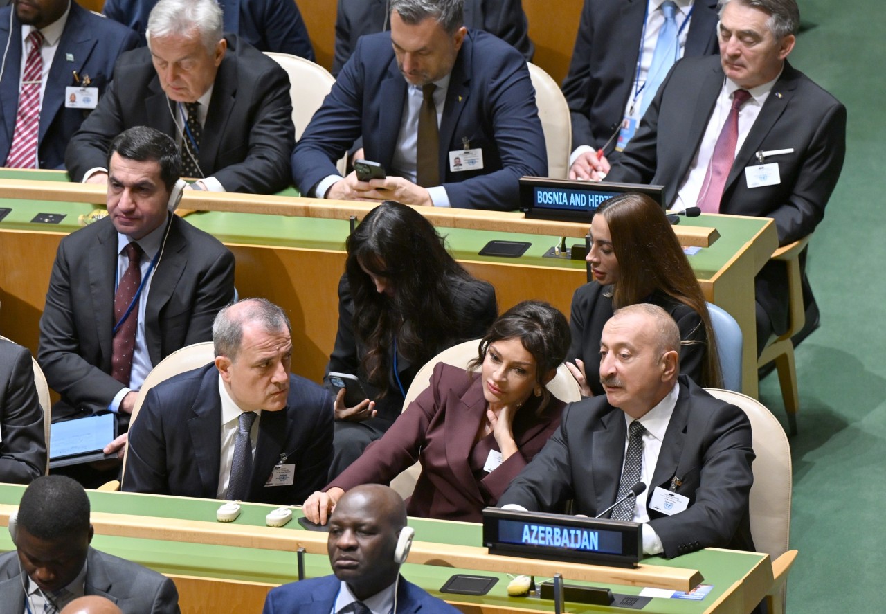 Prezident və ailə üzvlərinin Nyu-Yorkdan FOTOLARI