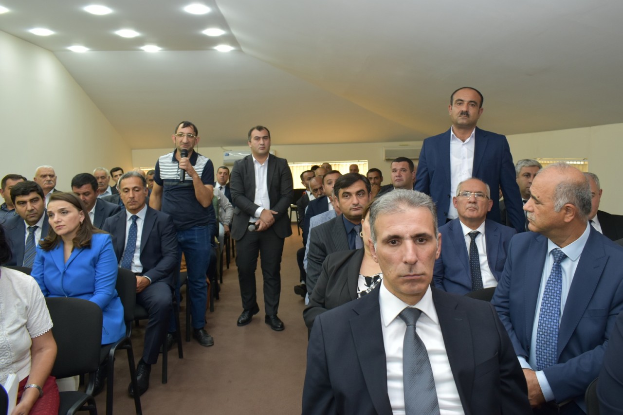 Elşad Həsənov sakinlərin problemlərini yerindəcə həll etdi - FOTOLAR