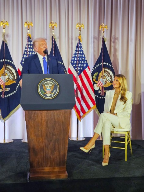 İlham Əliyev və xanımı rəsmi qəbulda - FOTOLAR