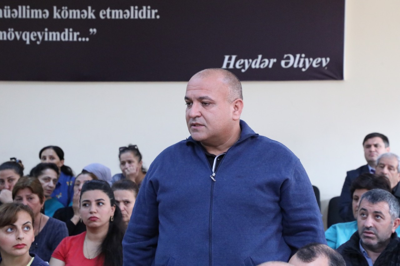 Adil Əliyev vətəndaşların şikayət və təkliflərini dinlədi - FOTOLAR