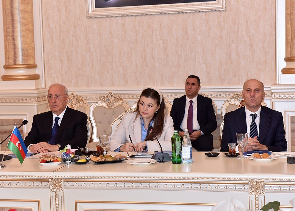 Sumqayıtda Çin şirkətləri ilə əməkdaşlıq imkanları müzakirə olunub - FOTOLAR