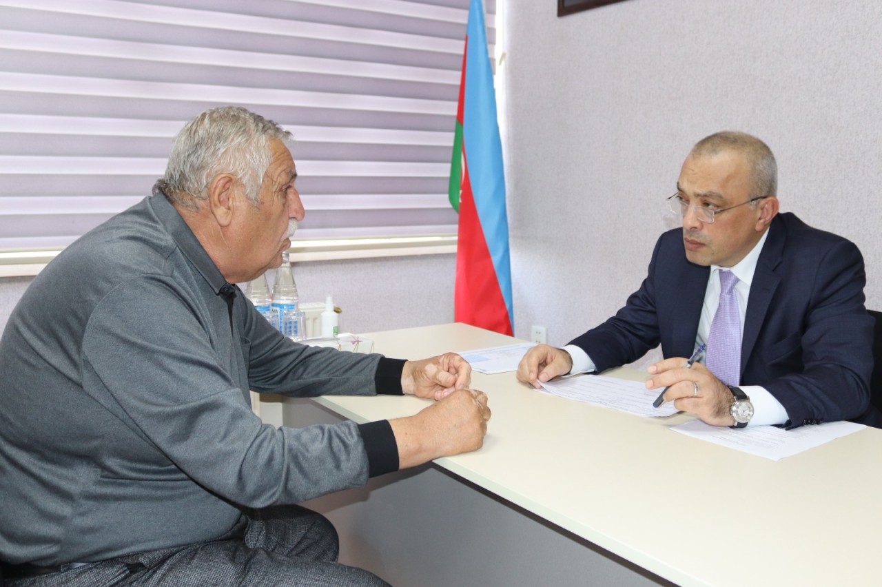 Agentlik sədri Xaçmazda vətəndaşların müraciətlərini dinlədi - FOTOLAR