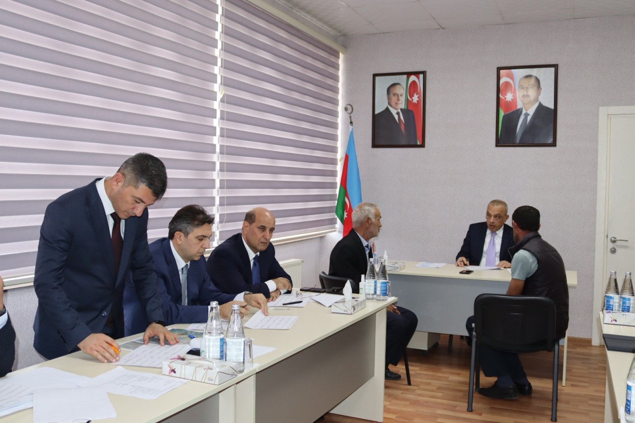 Agentlik sədri Xaçmazda vətəndaşların müraciətlərini dinlədi - FOTOLAR