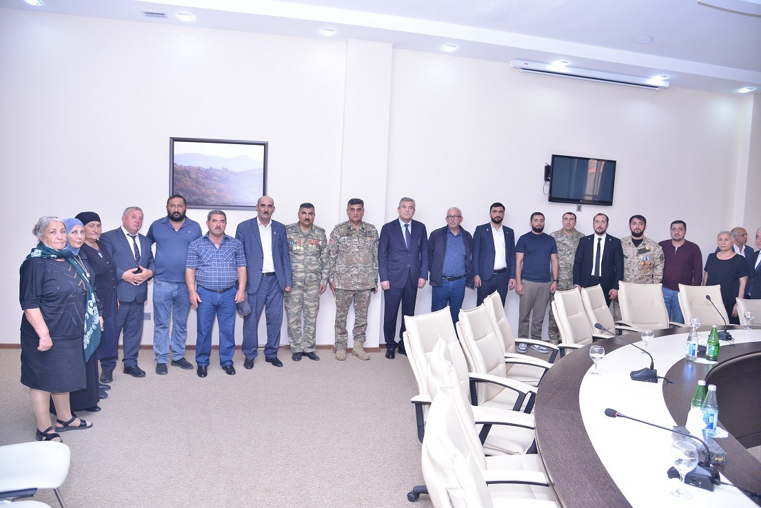 Qaradağda ağacəkmə aksiyası keçirilib - FOTOLAR