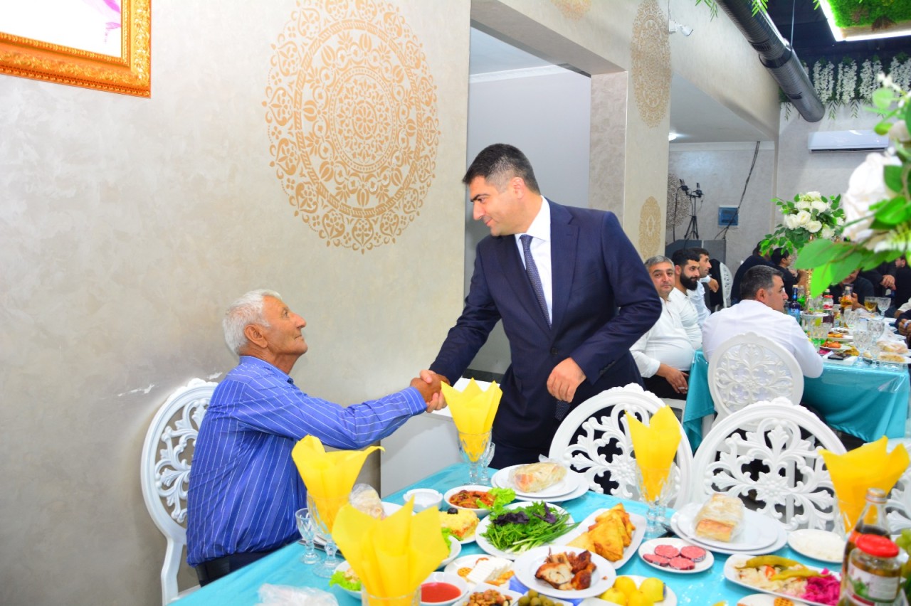 İcra başçısı şəhidin oğlunun toyunda iştirak etdi - FOTOLAR
