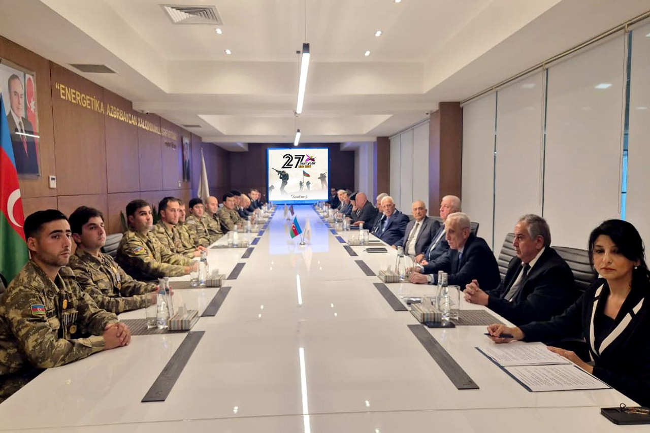 “AzərEnerji”də Anım Günü ilə bağlı tədbirlər keçirilib - FOTO