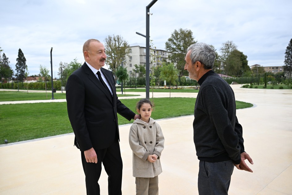 Prezident Gəncə Memorial Kompleksinin açılışını edib - YENİLƏNİB (FOTO)