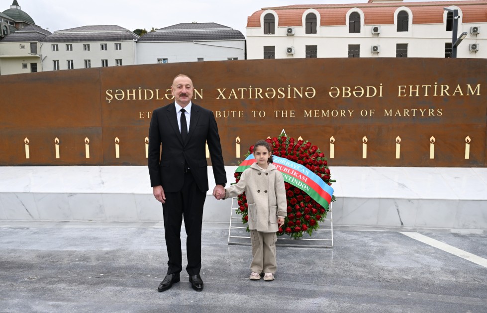 Prezident Gəncə Memorial Kompleksinin açılışını edib - YENİLƏNİB (FOTO)