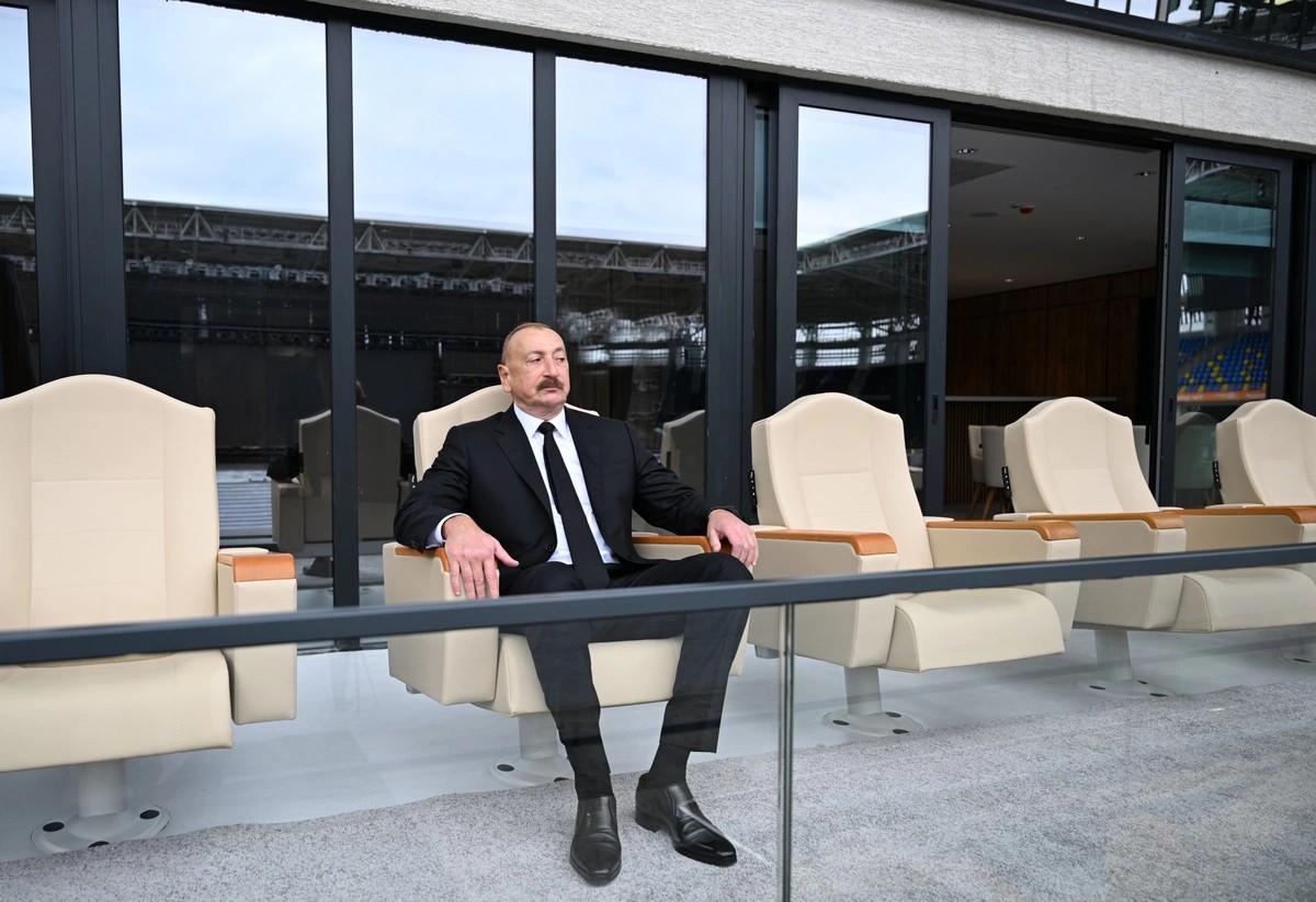 İlham Əliyev Gəncə şəhər stadionunun açılışında - FOTO