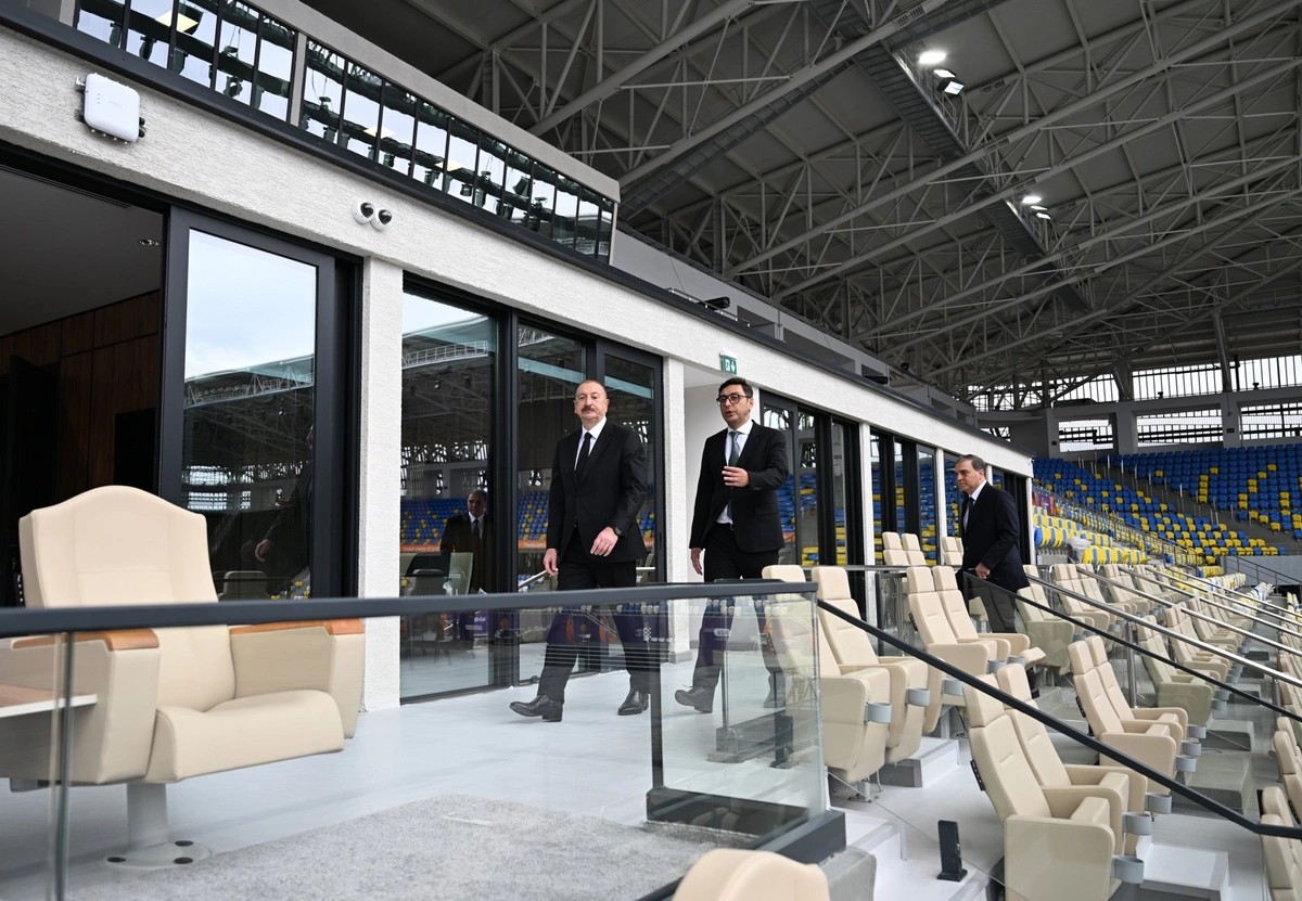 İlham Əliyev Gəncə şəhər stadionunun açılışında - FOTO