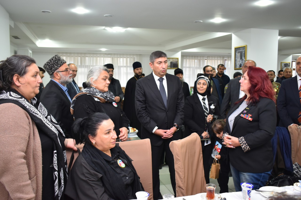 Yasamal rayon ictimaiyyəti şəhidləri yad edib - FOTOLAR