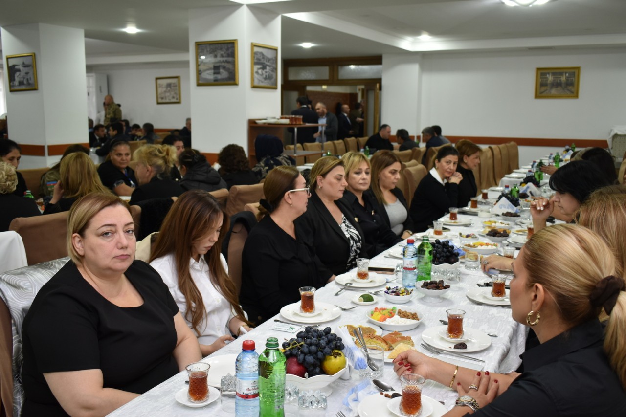 Yasamal rayon ictimaiyyəti şəhidləri yad edib - FOTOLAR