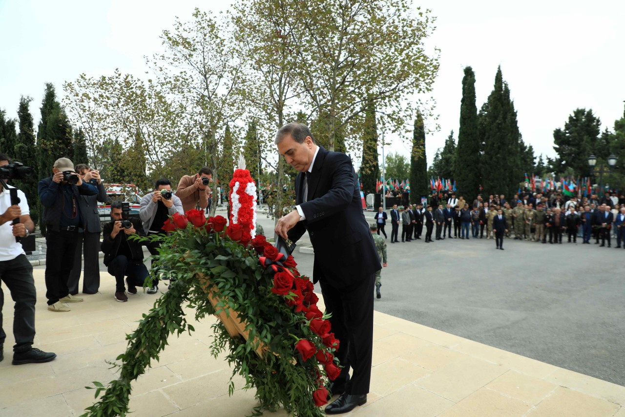 Gəncədə Anım Günü ilə əlaqədar ümumşəhər tədbiri keçirilib - FOTOLAR