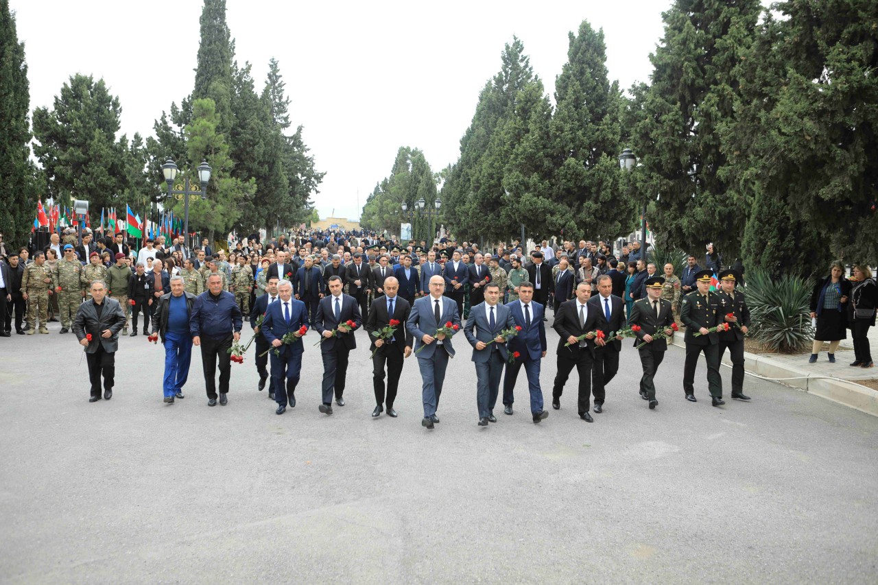 Gəncədə Anım Günü ilə əlaqədar ümumşəhər tədbiri keçirilib - FOTOLAR