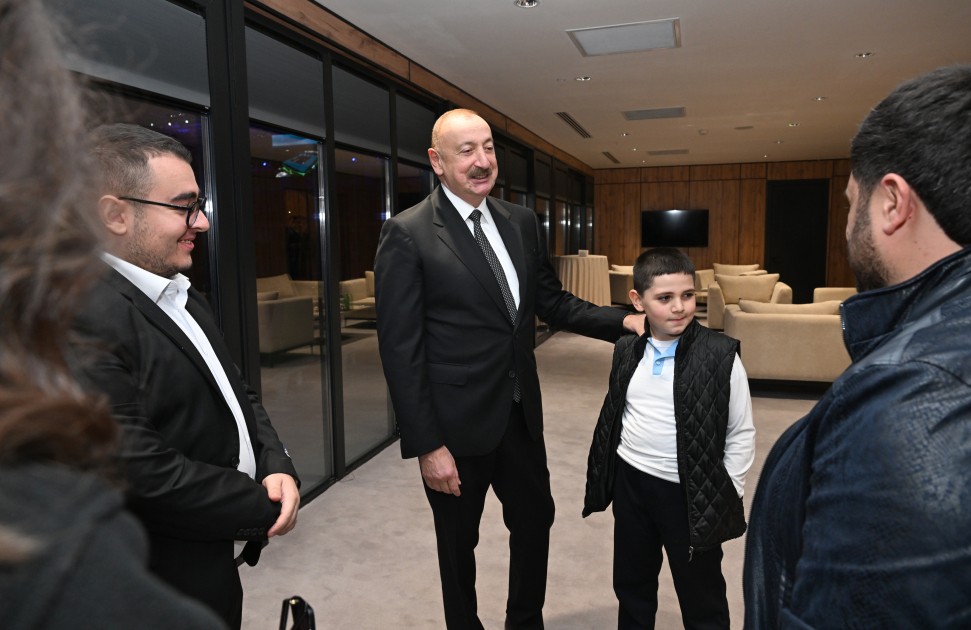 Prezident və xanımının uşaqlarla səmimi görüşü - VİDEO (FOTOLAR)