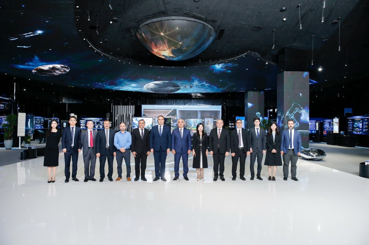 UNEC rektoru Çində səfərdədir - FOTOLAR