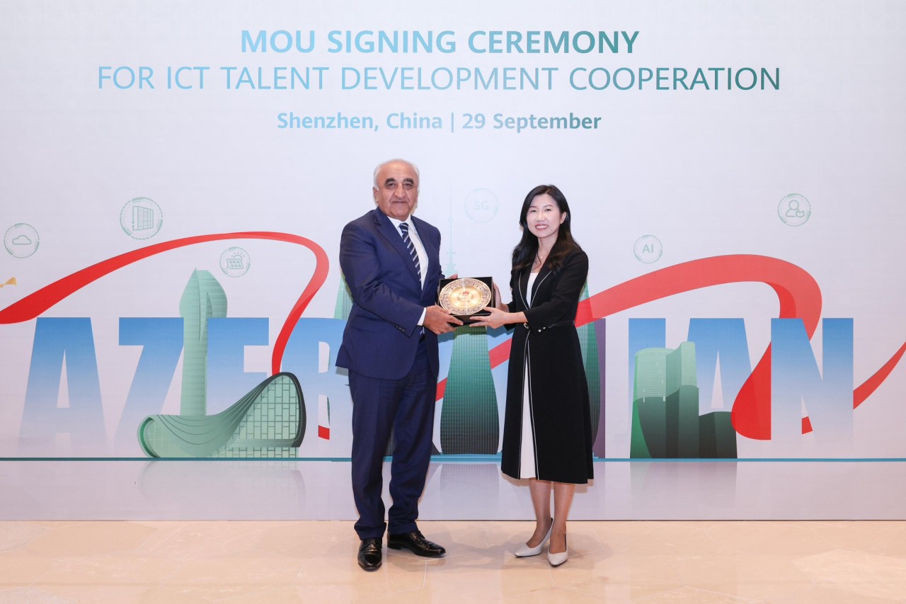 UNEC rektoru Çində səfərdədir - FOTOLAR