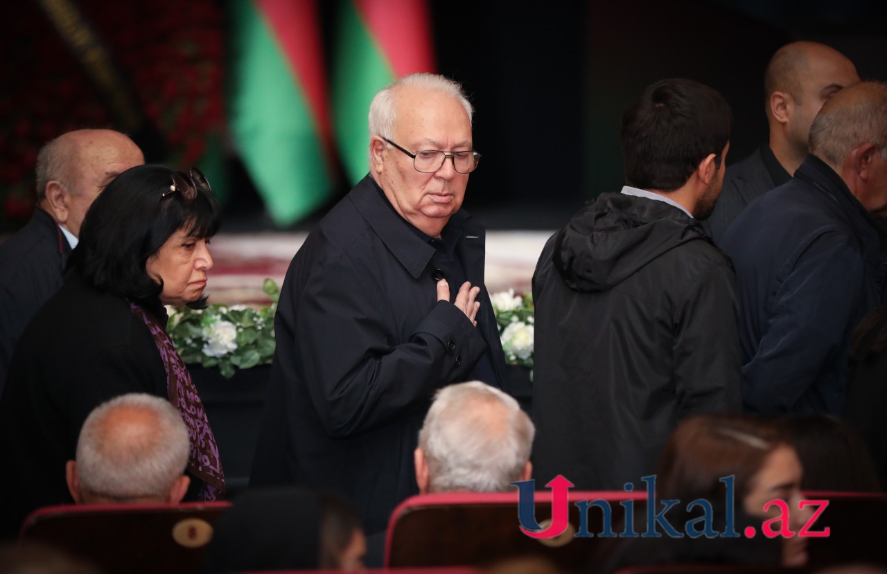 Cabir İmanov dəfn edildi - YENİLƏNİB (FOTOLAR-VİDEO)