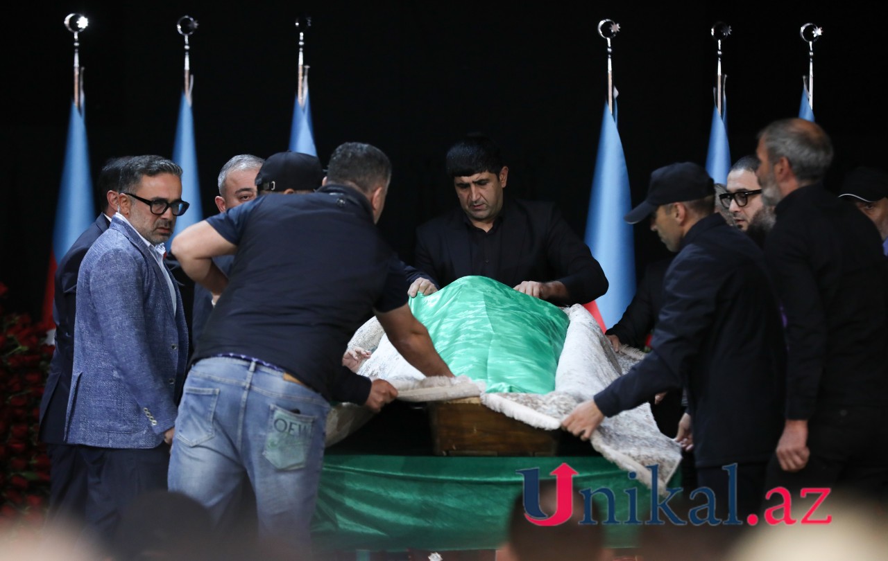 Cabir İmanov dəfn edildi - YENİLƏNİB (FOTOLAR-VİDEO)