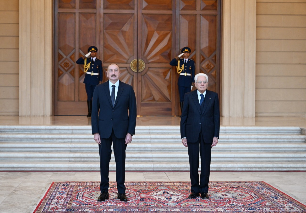 İlham Əliyev italiyalı həmkarını qarşıladı - YENİLƏNİB (VİDEO)