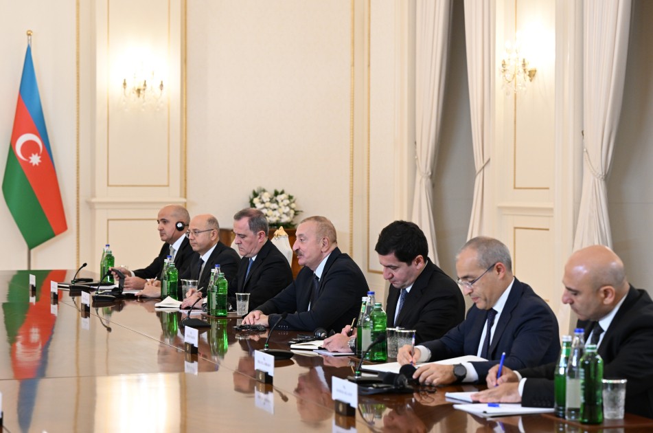 İlham Əliyevin Sercio Mattarella ilə geniş tərkibdə görüşü olub - FOTOLAR