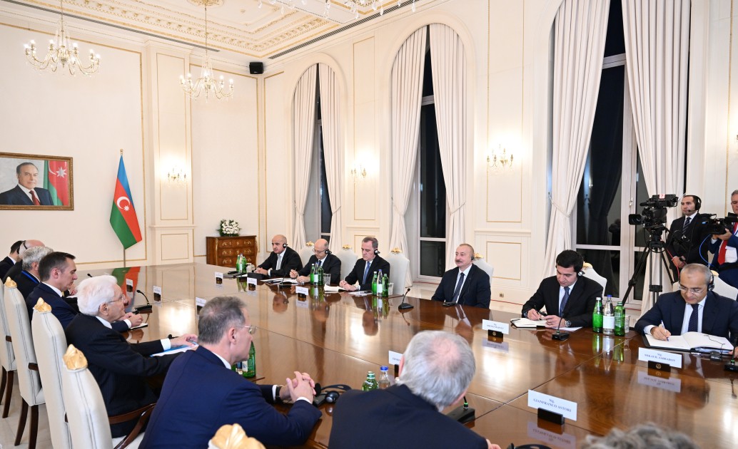 İlham Əliyevin Sercio Mattarella ilə geniş tərkibdə görüşü olub - FOTOLAR