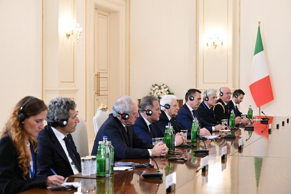 İlham Əliyevin Sercio Mattarella ilə geniş tərkibdə görüşü olub - FOTOLAR