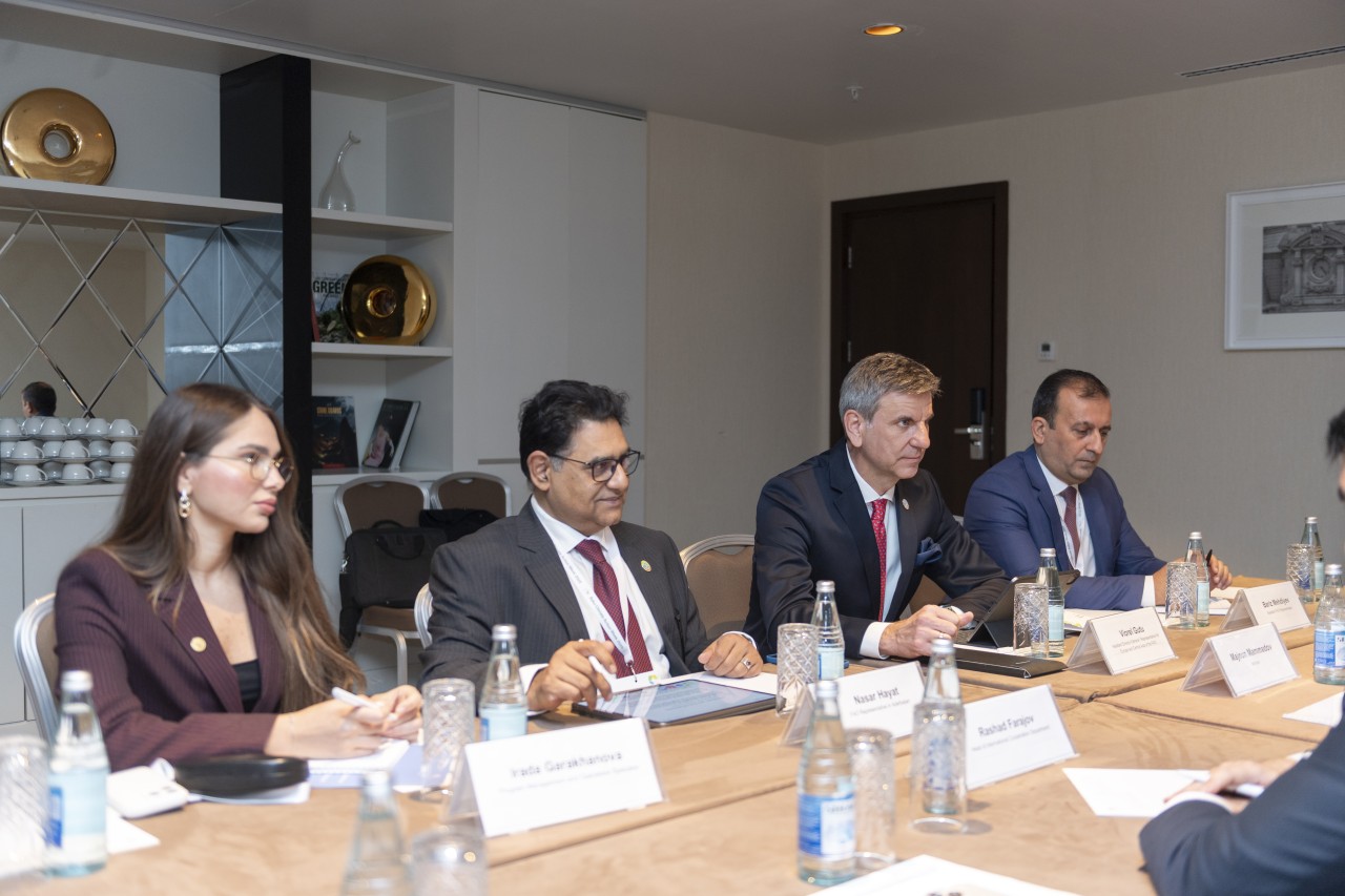 Nazir Məcnun Məmmədov  Viorel Gutu ilə görüşüb - FOTOLAR