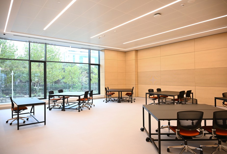 Bu gün açılışı olan universitetdən - FOTOLAR