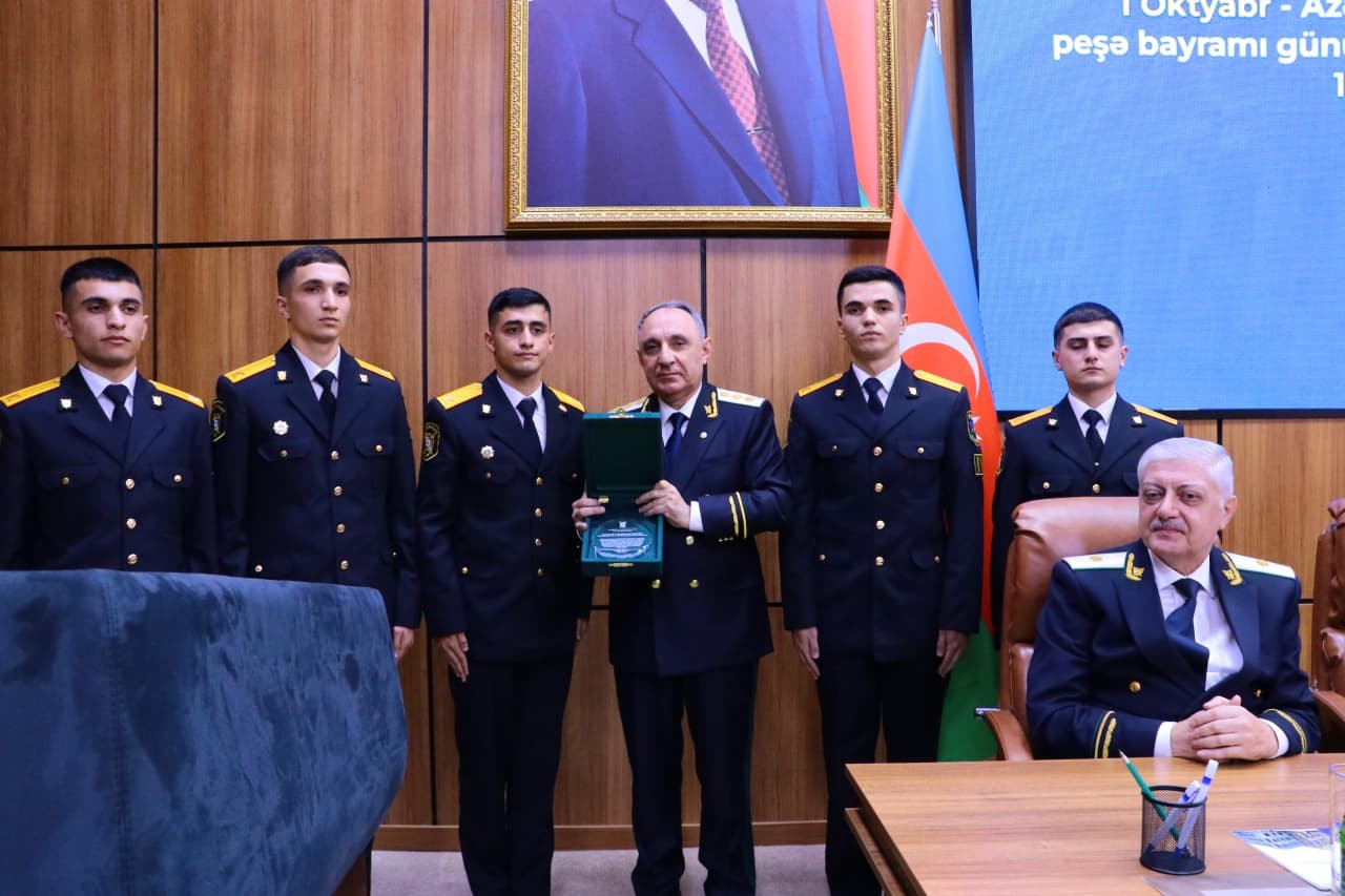 Prokurorluğun yaradılmasının 107-ci ildönümü münasibətilə tədbir keçirildi - FOTOLAR