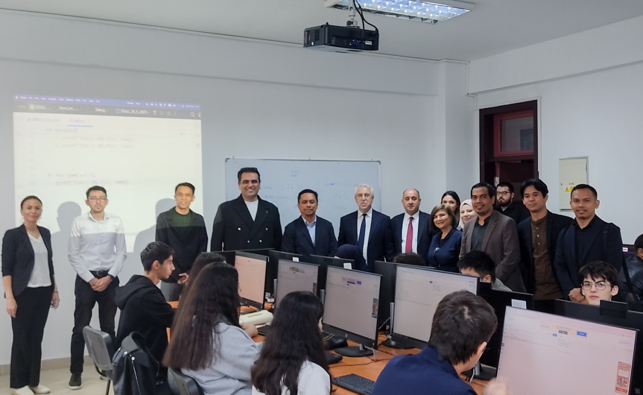 Bir qrup akademik heyət BMU-da olub - FOTOLAR