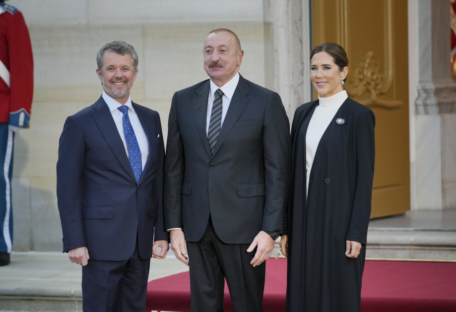 İlham Əliyev Kopenhagendə ziyafətdə iştirak edib - FOTOLAR