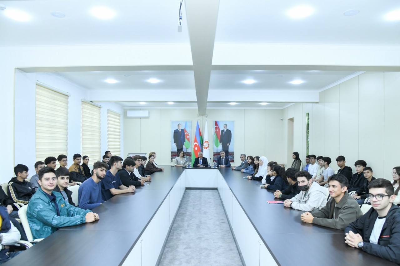 BMU-da psixoloji mövzuda görüş təşkil olunub - FOTOLAR