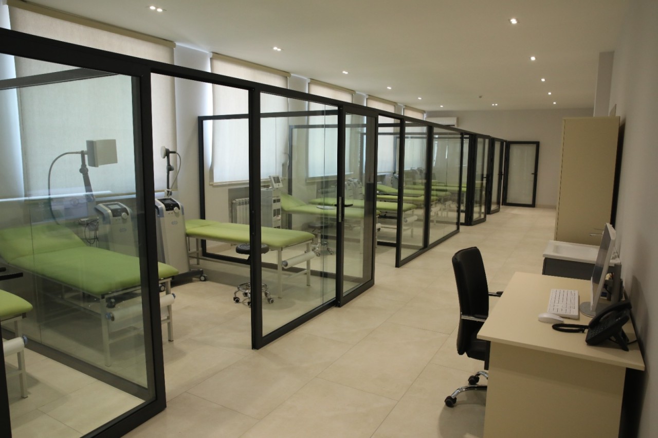 AHİK-in sağlamlıq mərkəzləri ilə tanışlıq olub - FOTOLAR