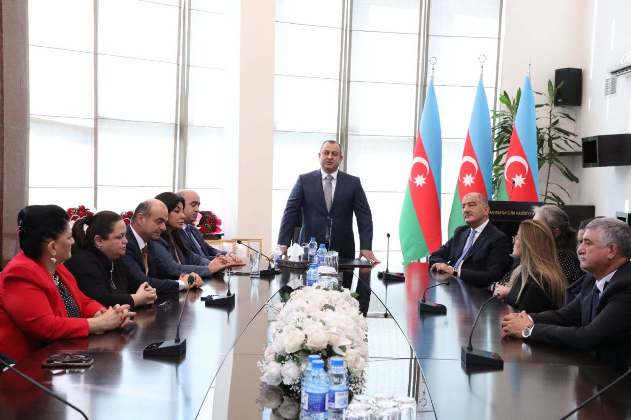 Suraxanıda Beynəlxalq Müəllimlər Günü qeyd edilib - FOTOLAR