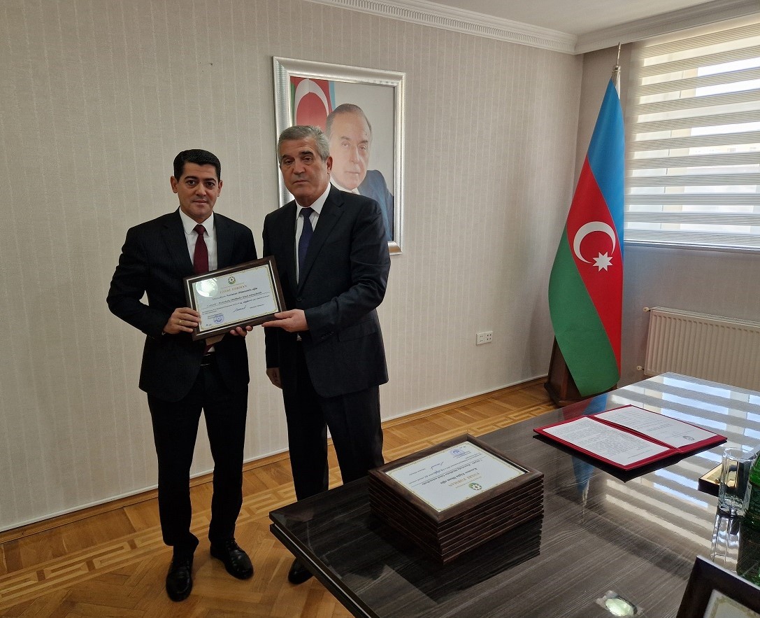 Qaradağda Müəllimlər Günü ilə əlaqədar tədbir keçirildi - FOTOLAR